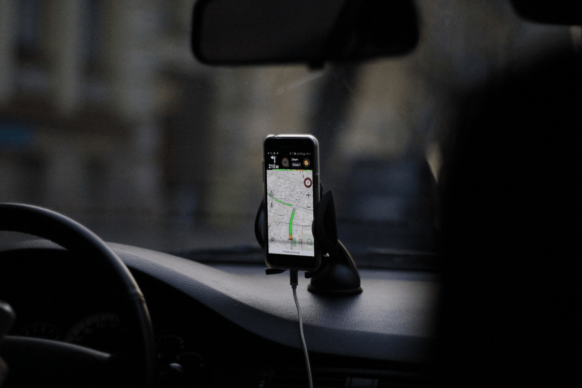 the way driver tracking software work